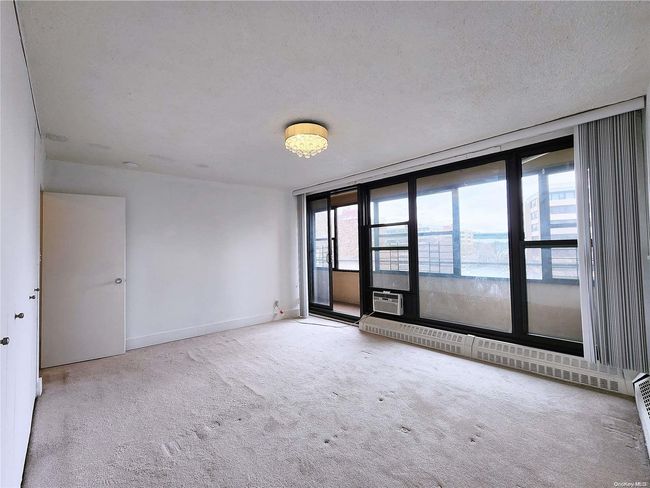 APT-4B - 162-40 9 Th Ave, Home with 3 bedrooms, 1 bathrooms and null parking in Beechhurst NY | Image 14