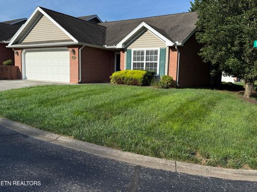 401 Winthrope Way, Knoxville, TN, 37923-5722 | Card Image