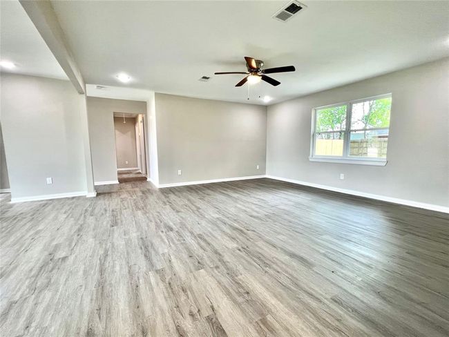 813 Cedar Lawn Dr, House other with 3 bedrooms, 2 bathrooms and null parking in Alvin TX | Image 10
