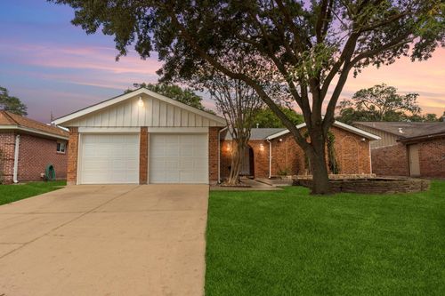 8918 Grape St, Houston, TX, 77036-7318 | Card Image