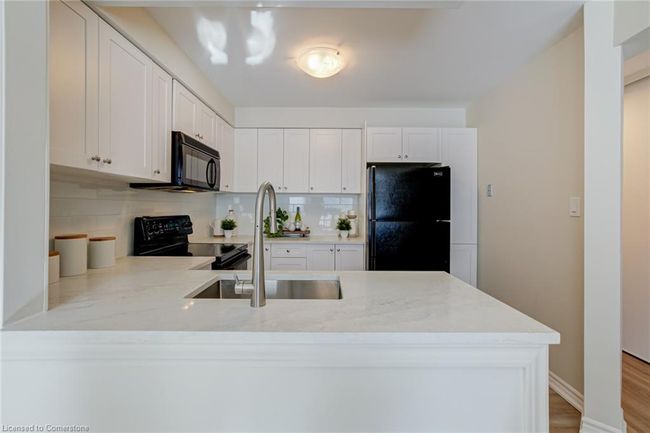 43 - 10 Holborn Crt, Townhouse with 3 bedrooms, 2 bathrooms and 2 parking in Kitchener ON | Image 23