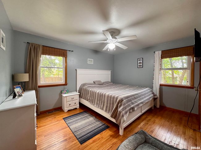 940 Memorial Dr, House other with 3 bedrooms, 2 bathrooms and null parking in Macomb IL | Image 12