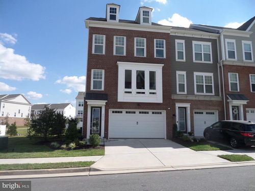 42939 Running Creek Sq, LEESBURG, VA, 20175-4767 | Card Image