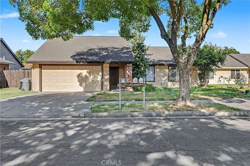 2979 Wainwright Ave, Merced, CA, 95340-2425 | Card Image