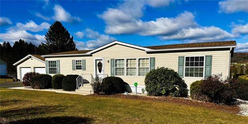 3004 Blakeslee Blvd Drive W, Mahoning Township, PA, 18211 | Card Image