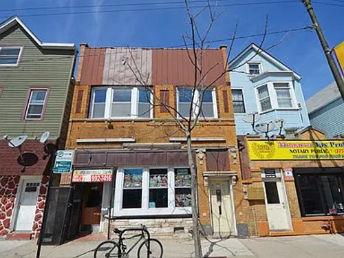 2-1922 47th St, Chicago, IL, 60609-3833 | Card Image