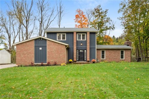 7357 Sylvan Dr, Kent, OH, 44240-6328 | Card Image