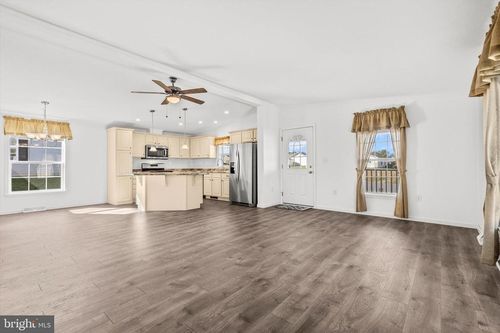 22 Burke Dr, SHIPPENSBURG, PA, 17257-8128 | Card Image