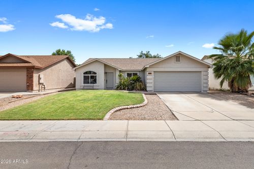 2063 E Ranch Ct, Gilbert, AZ, 85296-3998 | Card Image