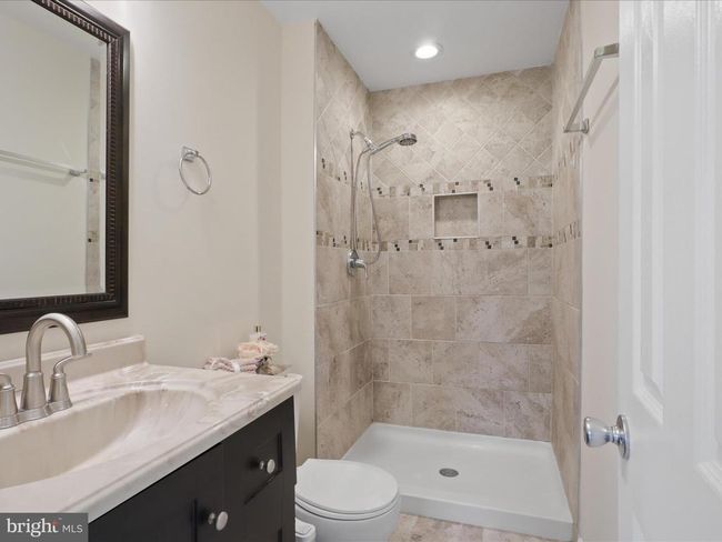 10612 Winfield Loop, Townhouse with 4 bedrooms, 4 bathrooms and null parking in MANASSAS VA | Image 22