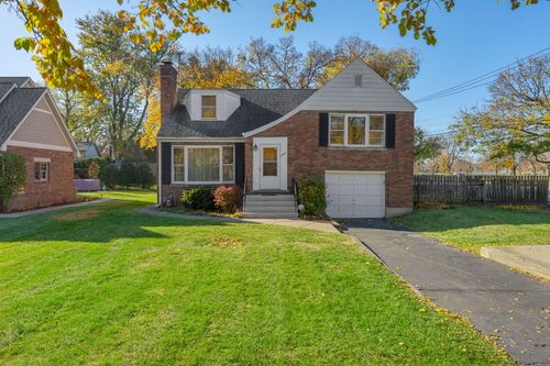 4700 Central Ave, Western Springs, IL, 60558-1701 | Card Image