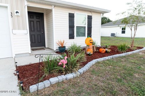 35 Cora Rd, DeFuniak Springs, FL, 32433-9094 | Card Image