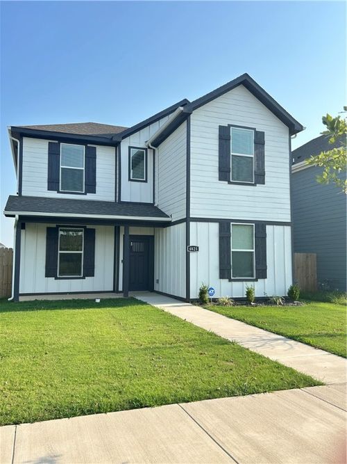 4825 W Triangle St, Fayetteville, AR, 72704-7230 | Card Image