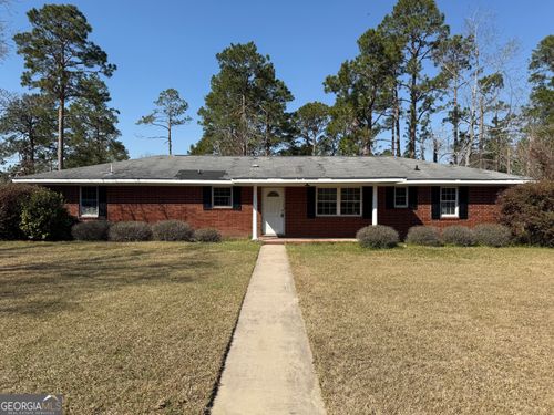 109 W Jeff Davis Ave, Lyons, GA, 30436-1909 | Card Image