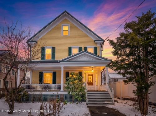 36 Warren St, Kingston, NY, 12401-4824 | Card Image