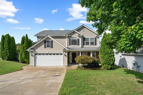 201 Silver Run Ln, Greenville, SC, 29607-5376 | Card Image