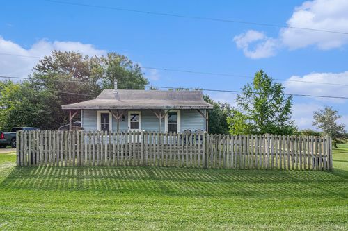 60936 Crumstown Hwy, North Liberty, IN, 46554-9749 | Card Image