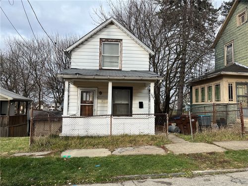 439 Malleable St, Sharon, PA, 16146-1936 | Card Image