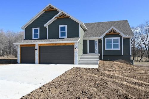 105 Wagers Cir, Dearborn, MO, 64439-5506 | Card Image