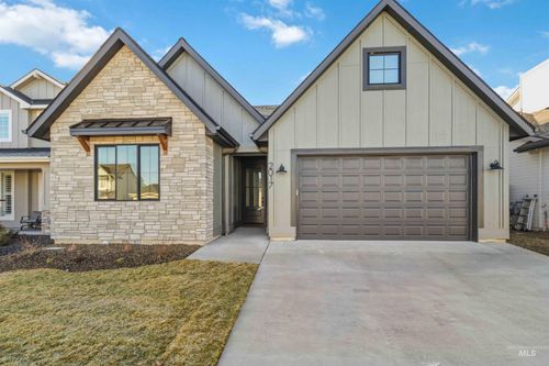 2017 E Brace St, Meridian, ID, 83642-1067 | Card Image