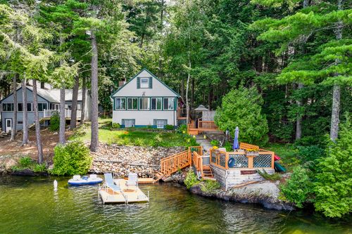 130 Williamson Rd, Manchester, ME, 04351-3810 | Card Image