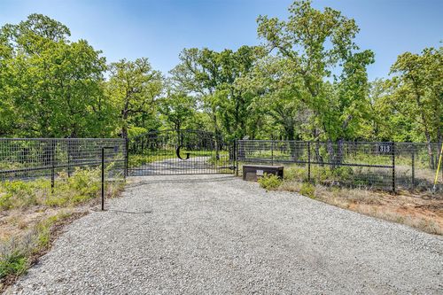 313 Broken, Perrin, TX, 76486-2004 | Card Image