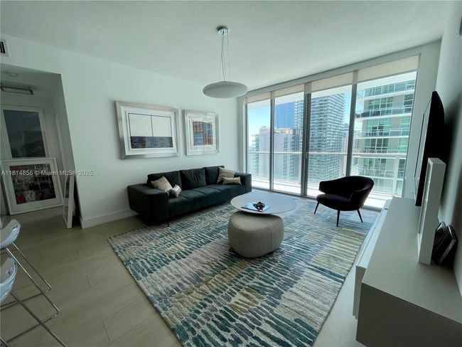 3716-N - 1111 Sw 1 St Ave, Condo with 2 bedrooms, 2 bathrooms and null parking in Miami FL | Image 6