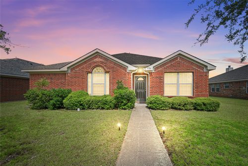 1726 Brooks Dr, Lancaster, TX, 75134-4153 | Card Image