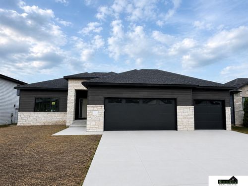 3653 Wilderness Hills Blvd, Lincoln, NE, 68516-5575 | Card Image