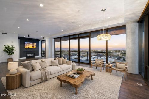 8005-4422 N 75th St, Scottsdale, AZ, 85251-4069 | Card Image