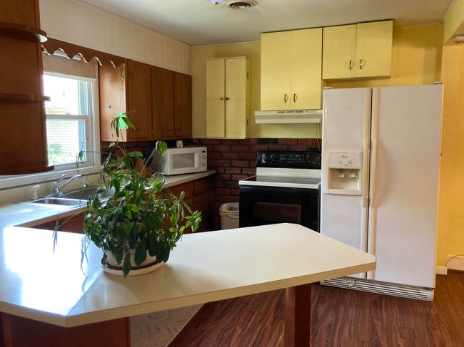 220 E Silver St, House other with 1 bedrooms, 2 bathrooms and null parking in Bluffton IN | Image 10