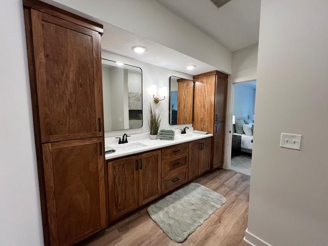 Master Bath with double sinks | Image 18