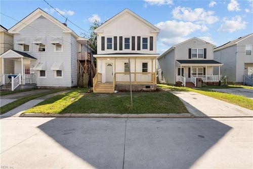 1318 18th St, Chesapeake, VA, 23324-2504 | Card Image