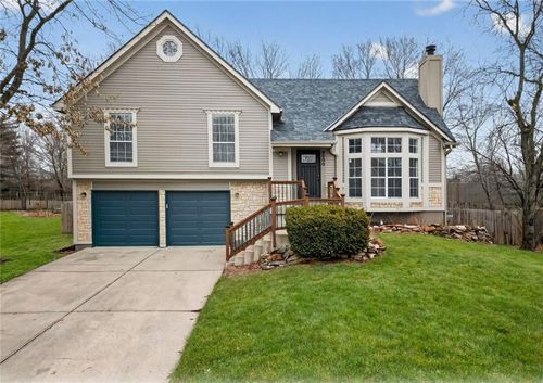 8000 148th St, Overland Park, KS, 66223-2773 | Card Image