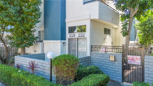 unit-c-12334 Chandler Blvd, Valley Village, CA, 91607-2022 | Card Image