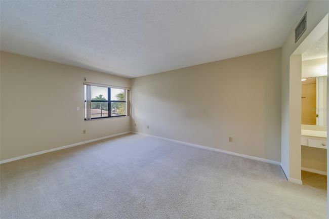 APT-8326 - 14255 Rosemary Ln, Condo with 2 bedrooms, 2 bathrooms and null parking in LARGO FL | Image 10