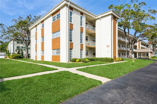 310-5880 38th Avenue N, ST PETERSBURG, FL, 33710 | Card Image