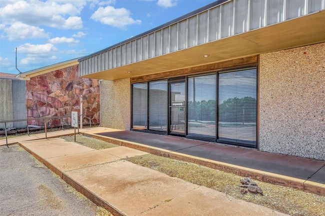 1508 Neptune Dr, Home with 0 bedrooms, 0 bathrooms and null parking in Clinton OK | Image 15