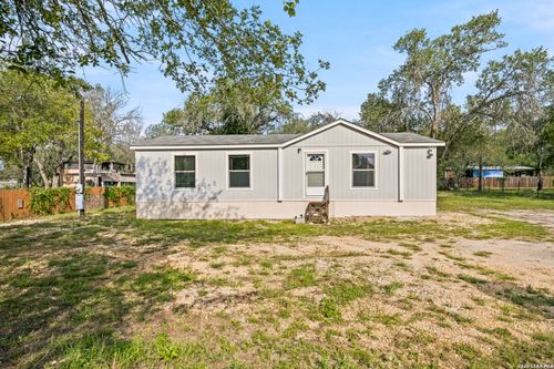 23307 Hickory Shadow, Elmendorf, TX, 78112-6172 | Card Image