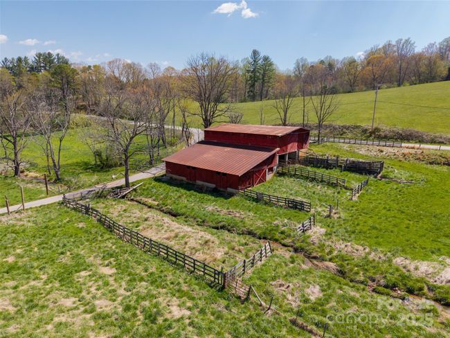 435 Upper Glady Fork Rd, House other with 2 bedrooms, 2 bathrooms and null parking in Candler NC | Image 18