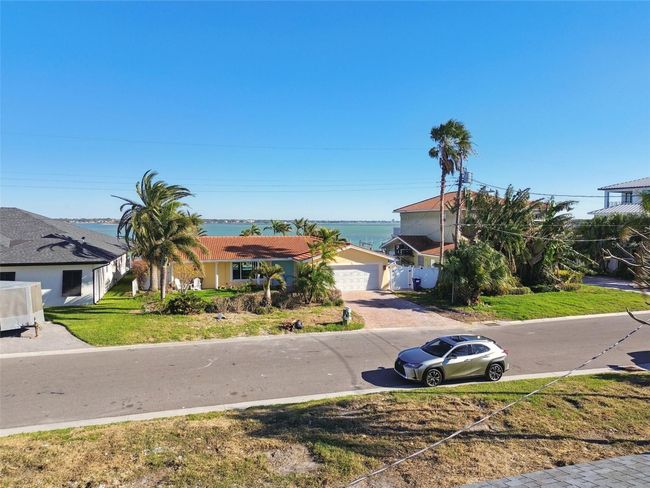 568 Johns Pass Ave, House other with 4 bedrooms, 3 bathrooms and null parking in MADEIRA BEACH FL | Image 84