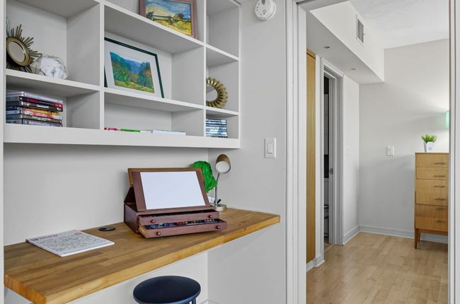 Built in desk. | Image 16