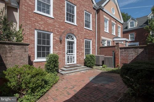 42 Governors Ln, Princeton, NJ, 08540-3670 | Card Image