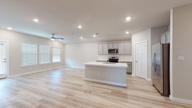 4023 Illian Cv, House other with 4 bedrooms, 2 bathrooms and 2 parking in Killeen TX | Image 7
