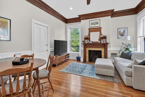 2-16 Cumberland St, Boston, MA, 02115-5324 | Card Image