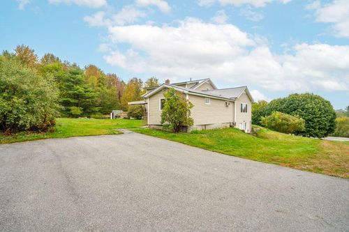 29 Mudget Hill Road, Vassalboro, ME, 04989 | Card Image