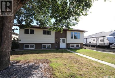 10328 Hock Ave, House other with 6 bedrooms, 3 bathrooms and null parking in North Battleford SK | Image 1