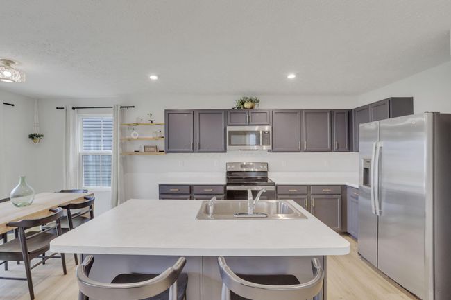 8568 Gable Loop, Condo with 4 bedrooms, 3 bathrooms and null parking in Canal Winchester OH | Image 19
