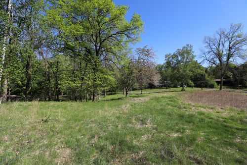 150 Cedar St, Saint Paul, MN, 55110-1838 | Card Image