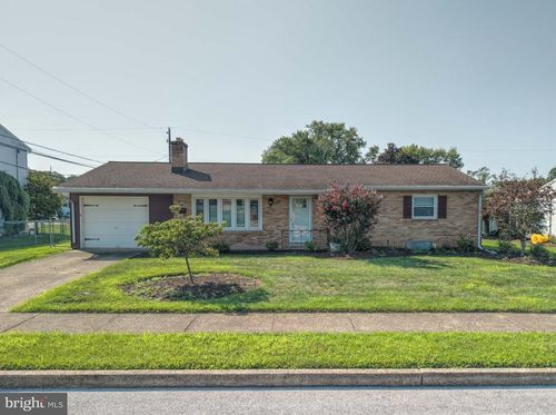 320 Belaire Dr, Shiremanstown, PA, 17011-6503 | Card Image